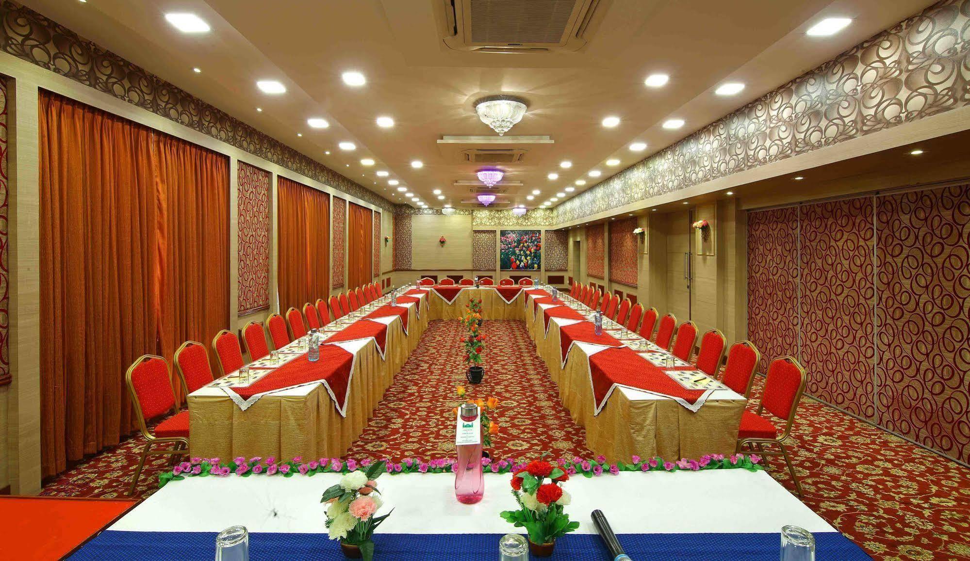 Royal Court Hotel Madurai Luaran gambar