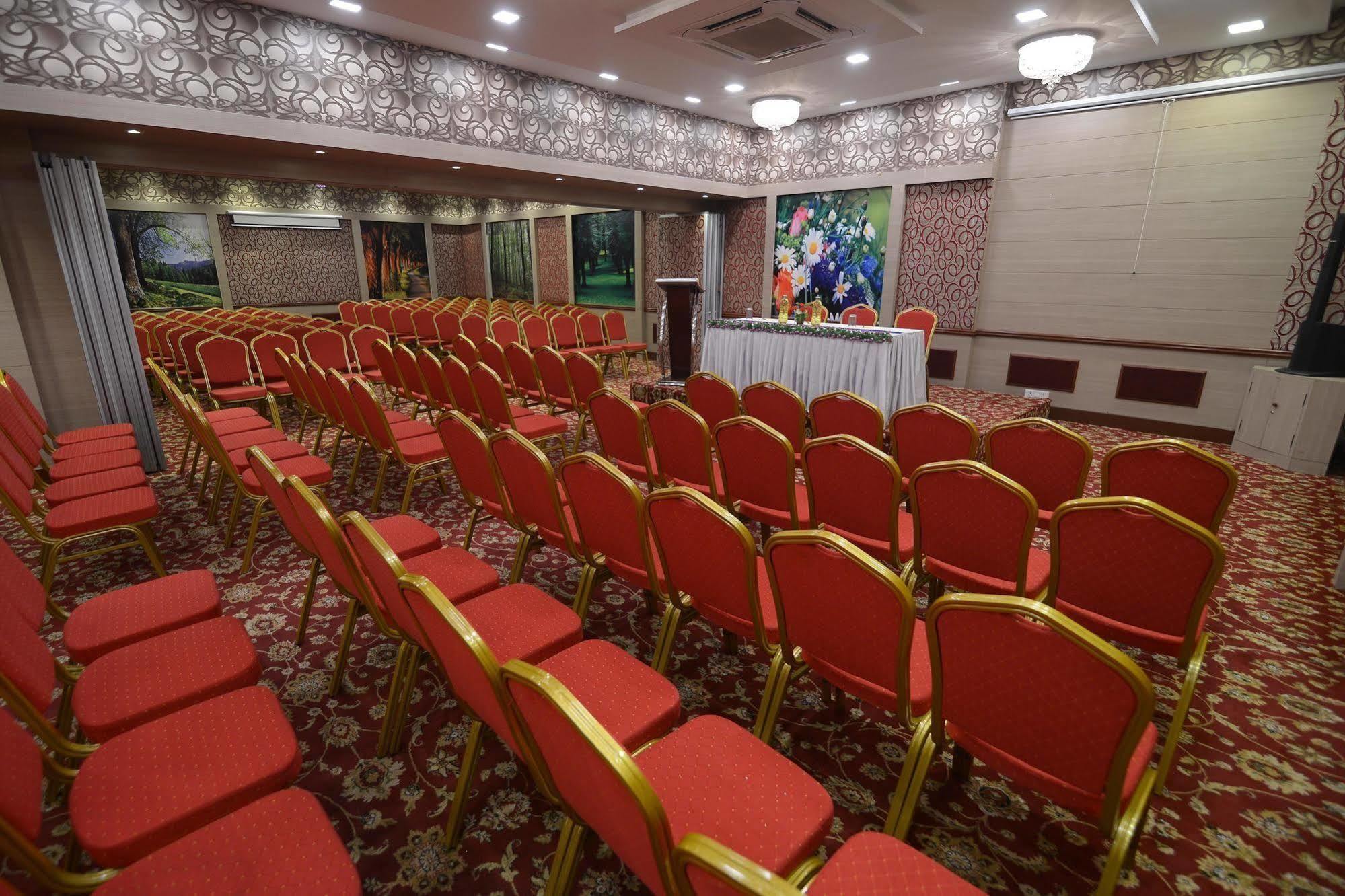 Royal Court Hotel Madurai Luaran gambar